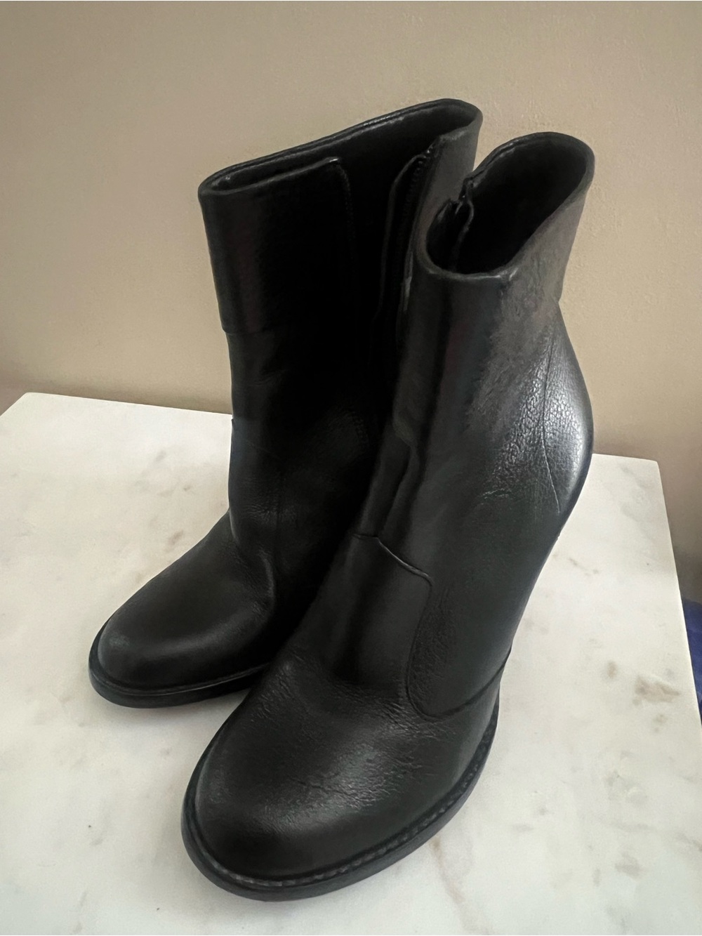 Gianni Bini Black Leather Block Heel Ankle Booties